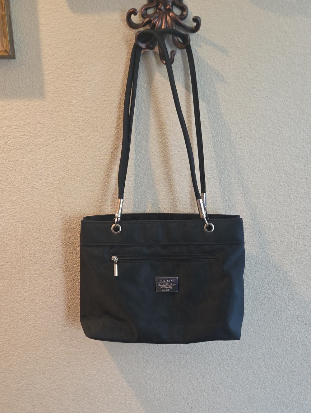 DKNY Donna Karan New York Black Nylon Handbag Tote Workbag, Great Condition!